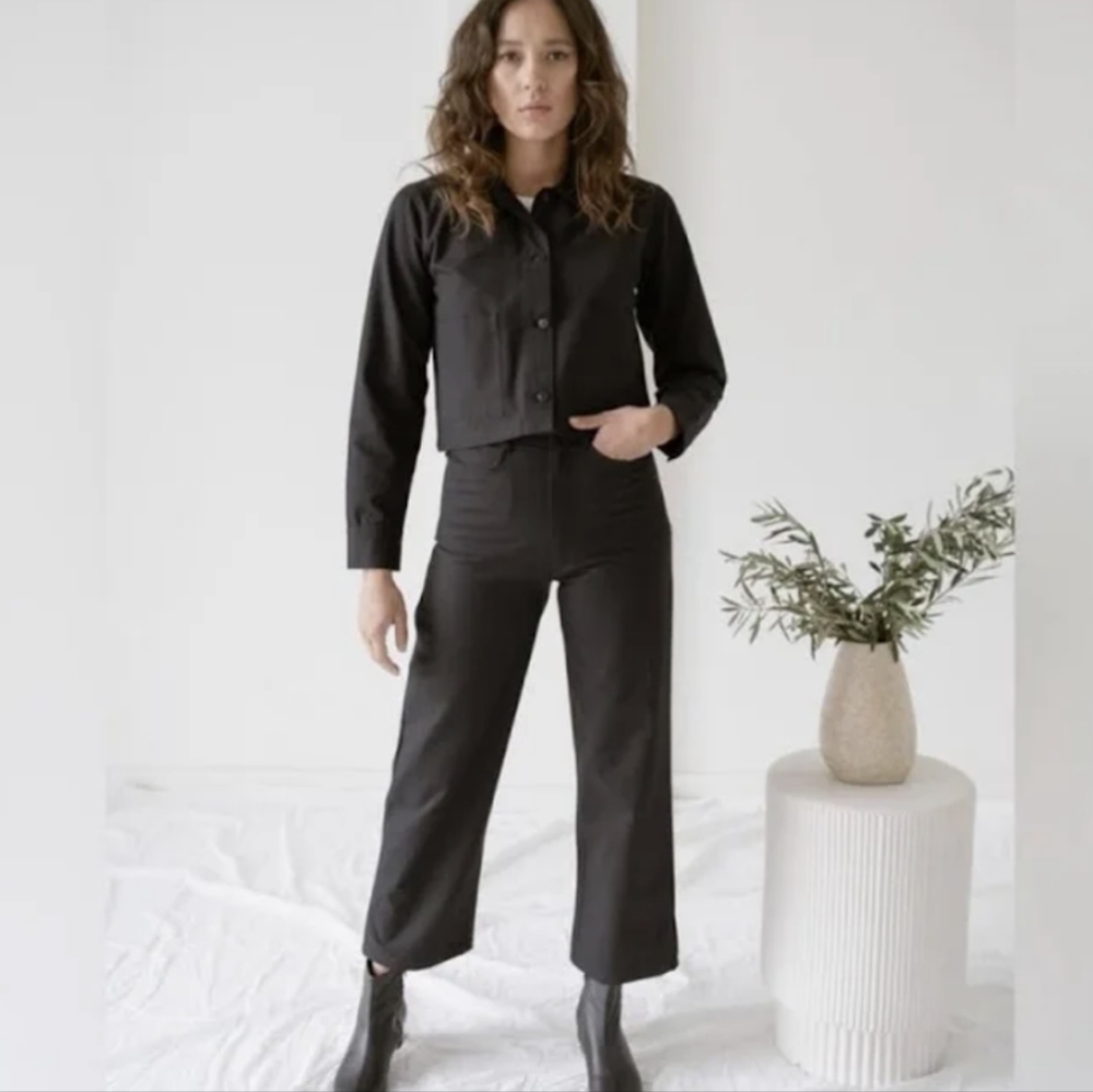 Laude the Label High Rise Organic Cotton Canvas pant in Black